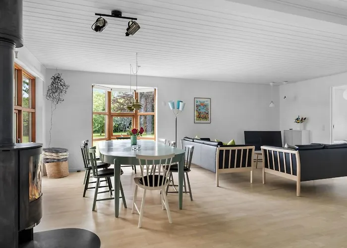 Nyaraló Jorith - 550m From The Sea By Interhome